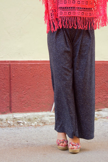 wide-leg-trousers