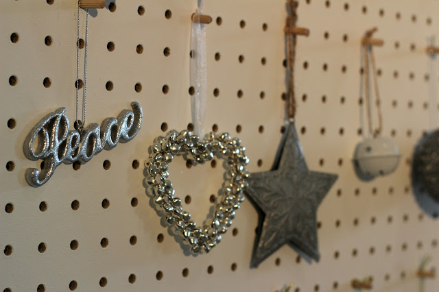 Christmas-decoration-Waitrose