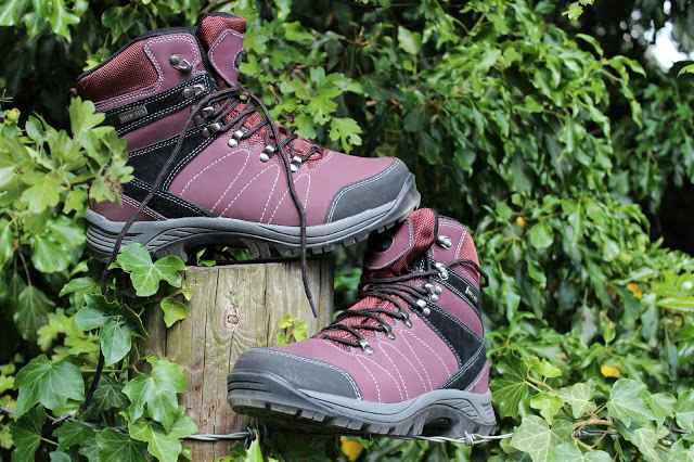 summer-walking-boots