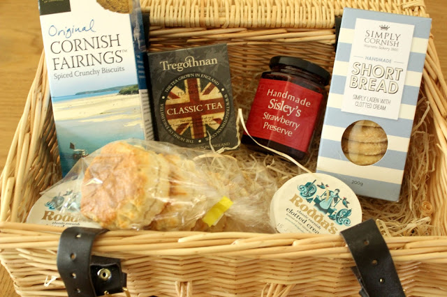 luxury-Cornish-hamper