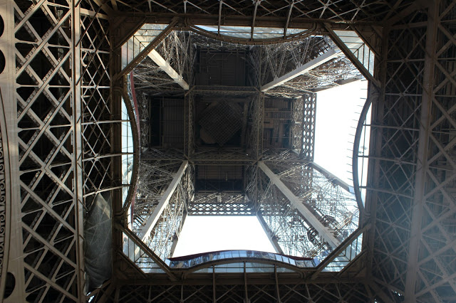 eiffel-tower-paris