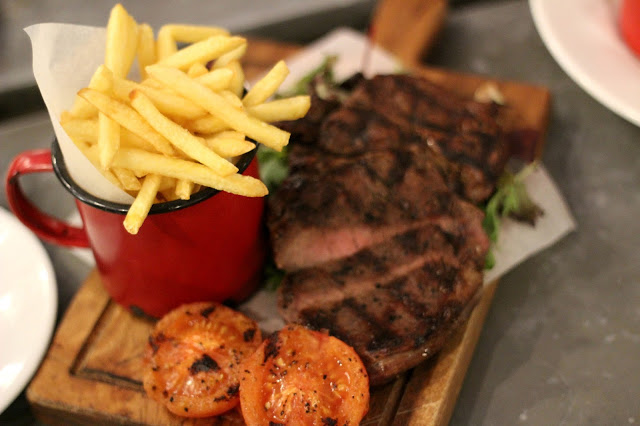 Steak-and-chips