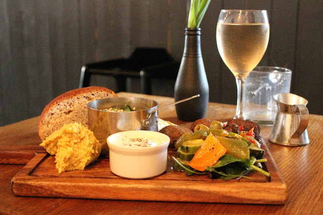 whites-cafe-headingley