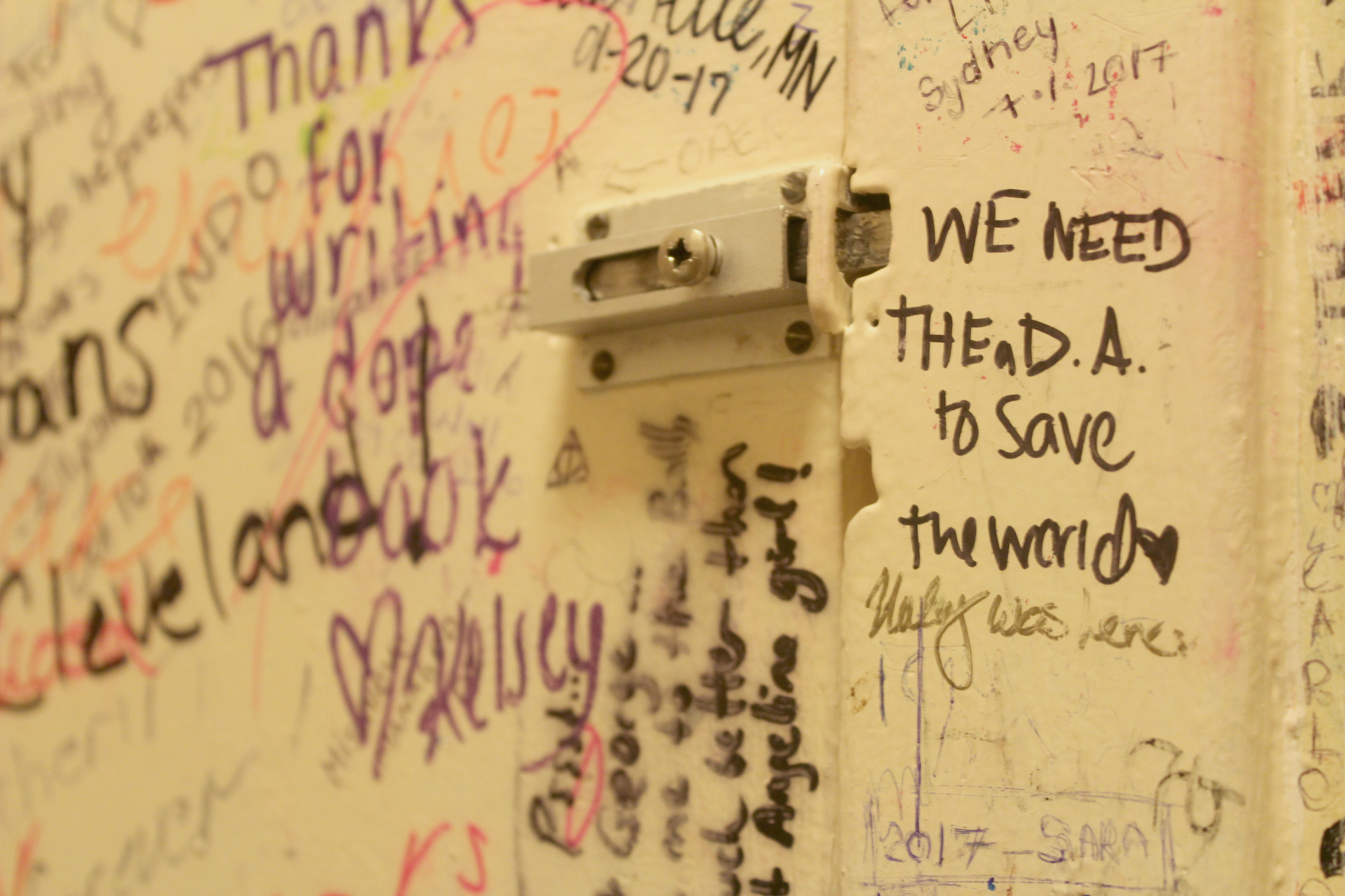 Elephant-House-Harry-Potter-Graffiti