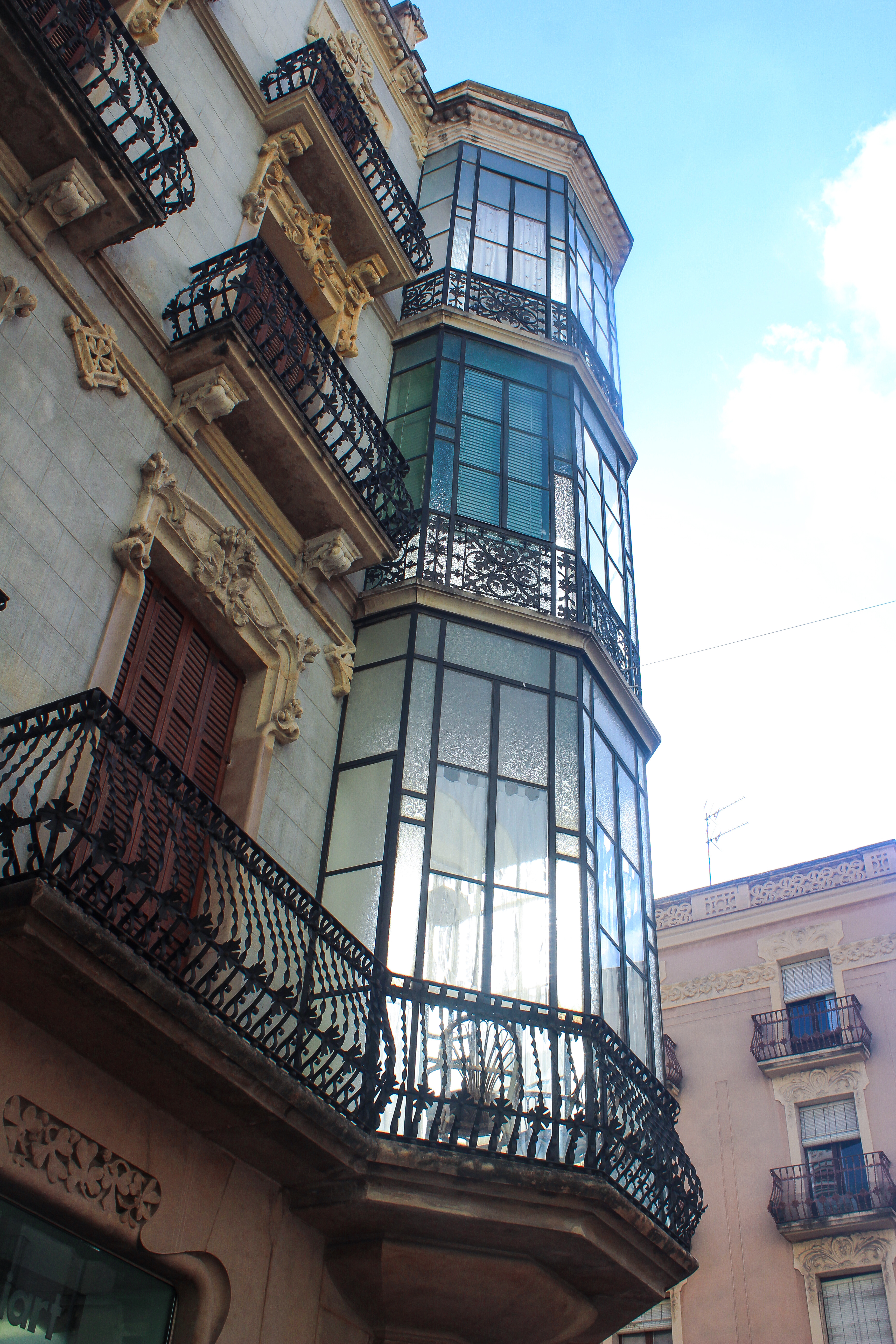 Catalan-Modernist-Architecture-Reus