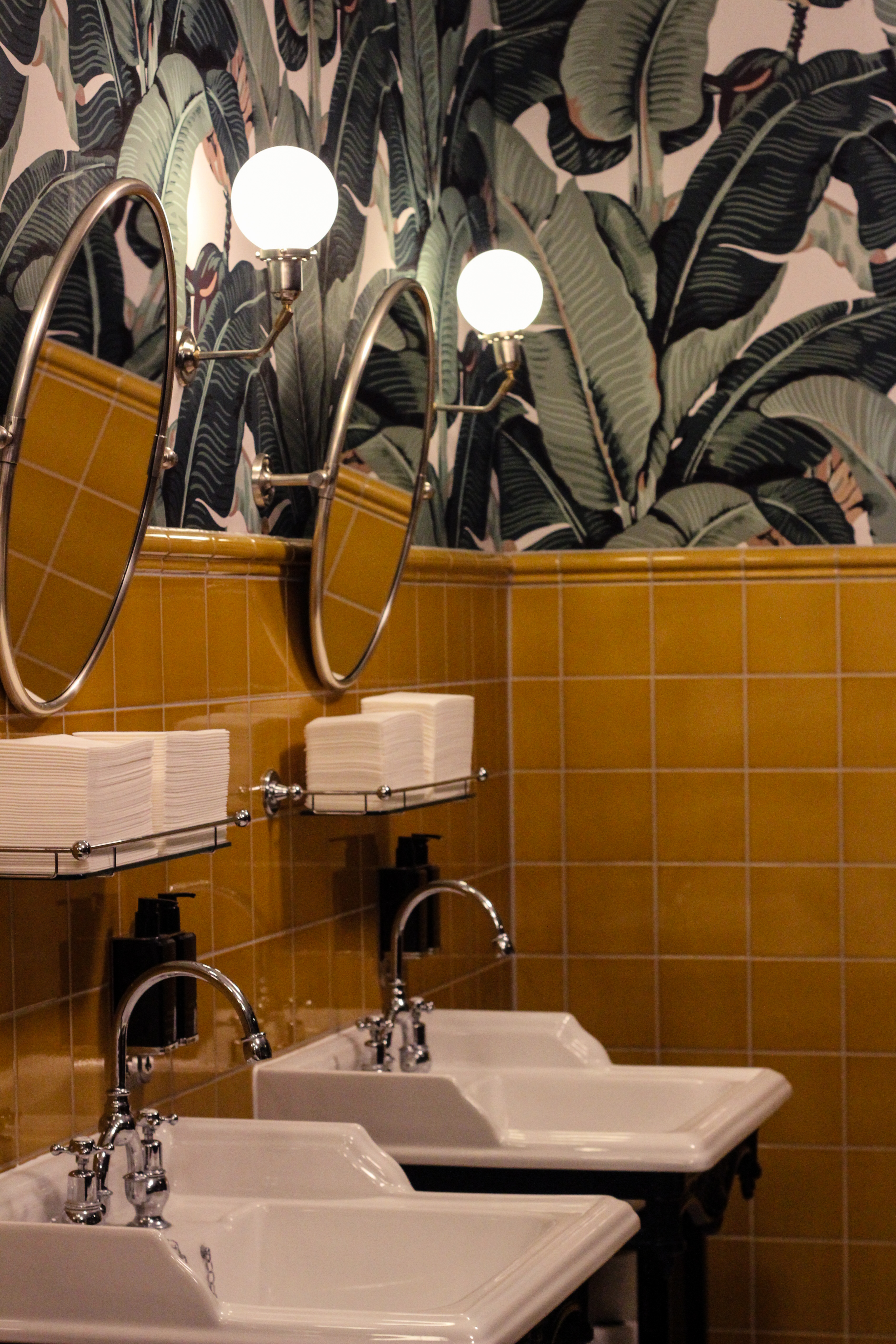 toilets-the-tamburlaine-cambridge