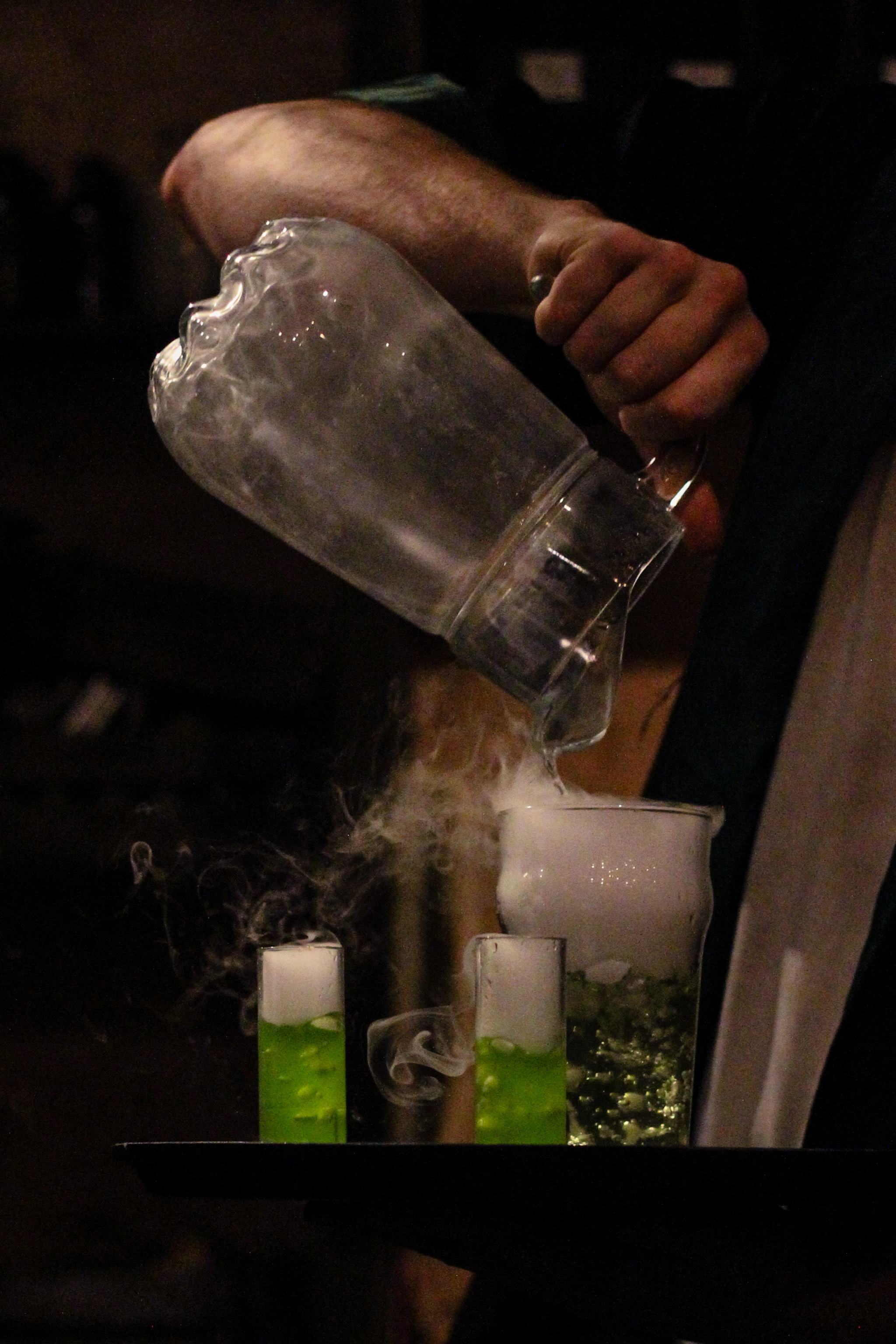 The-Cauldron-cocktail-making